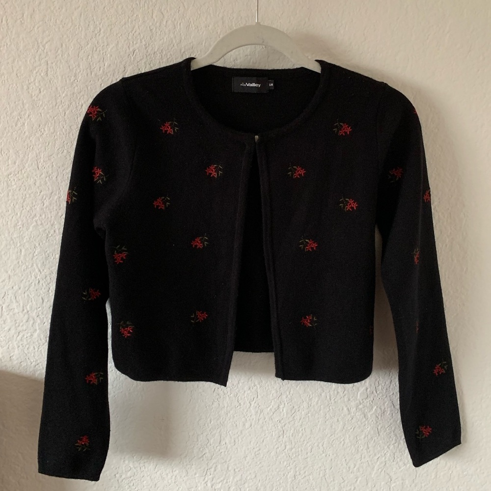 90s embroidered floral cropped cardigan